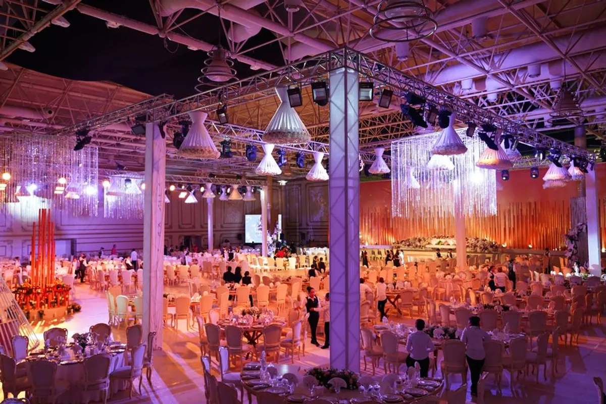 Deluxe Round Tables + Chiffon Covers