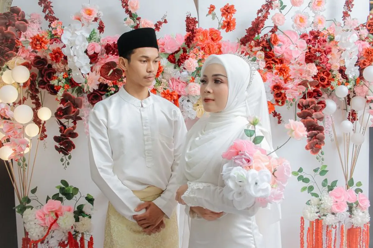 Imported Floral Luxury Stage