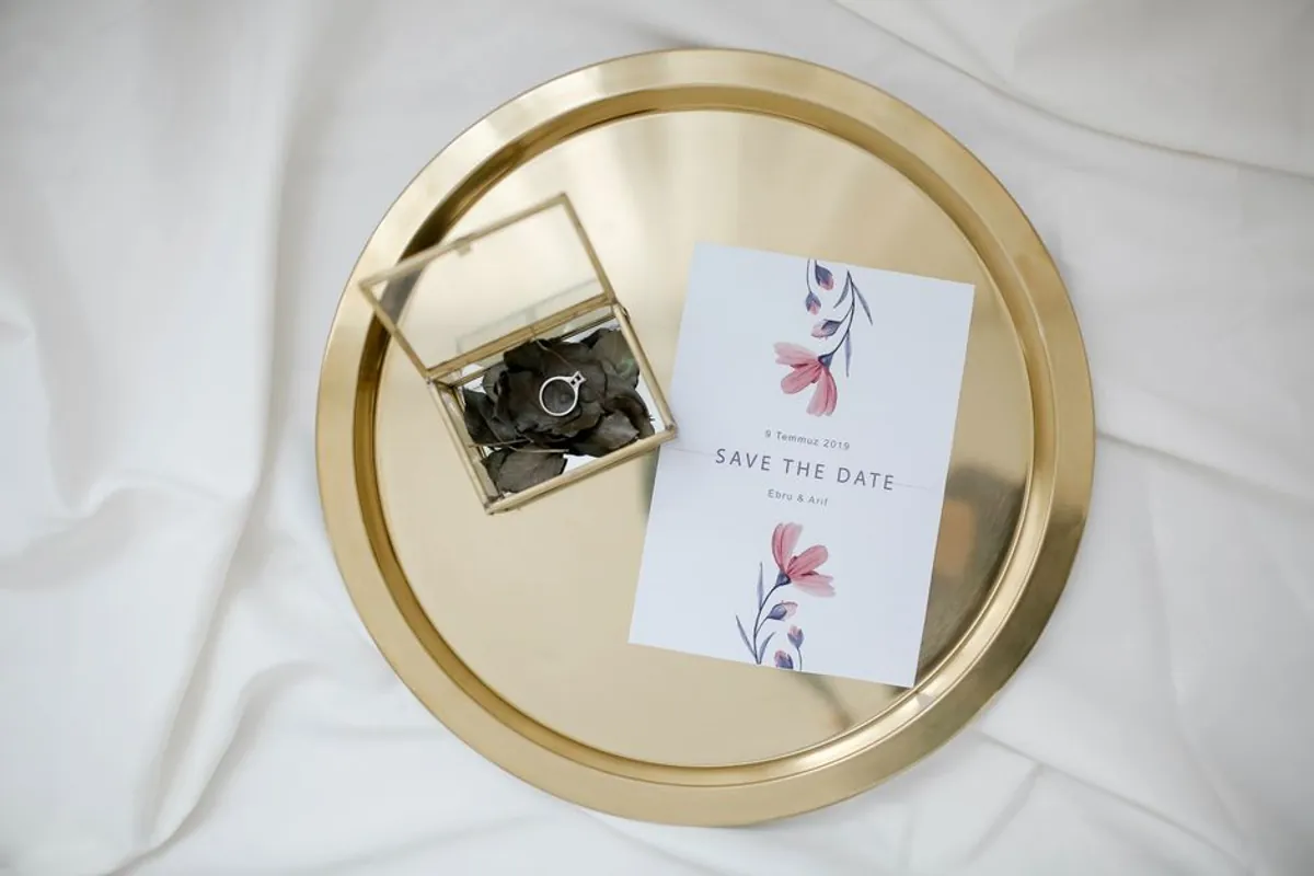 Luxury Gold Foil Card (300)