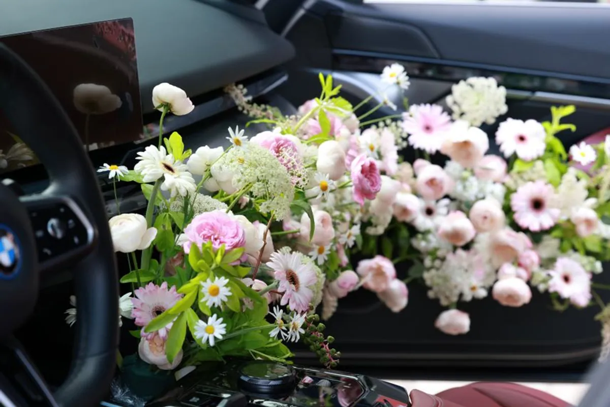 Flower Wedding Car Decoration