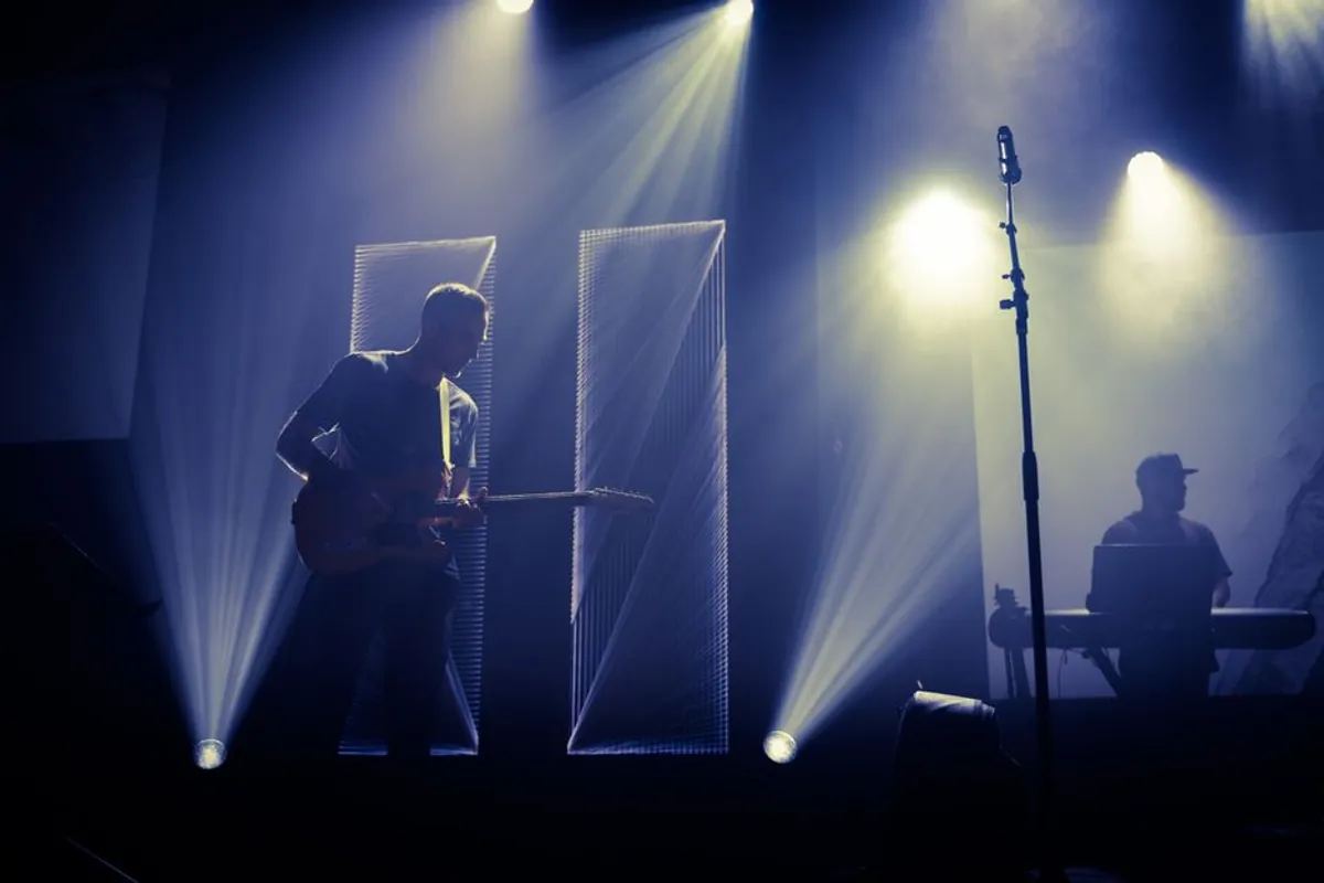 Ground floating stage Package