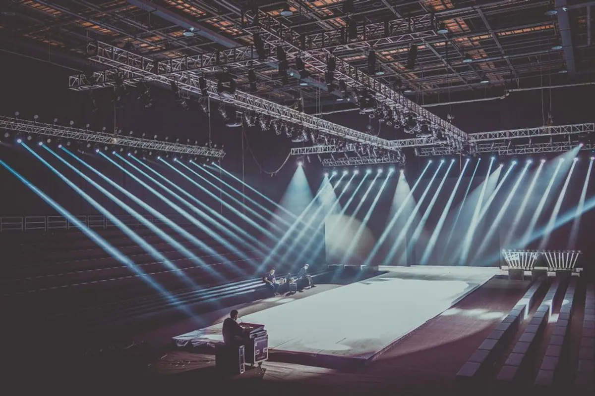 Pool floating stage Package